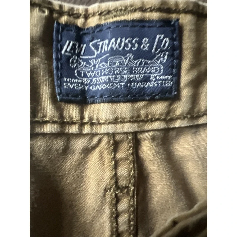 Levi's Shorts Mens Size 32 Carrier Cargo Canvas 9 in Inseam Brown Hiking Casual‎
